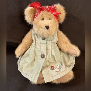 Boyd’s Henrietta McDonald from the best dressed series.